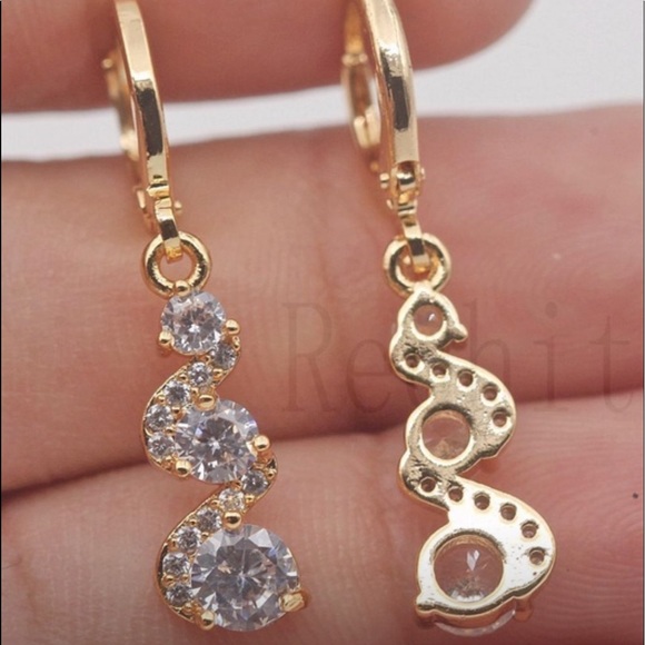 New! 18K Gold Filled White Topaz Gemstone Earrings - Picture 2 of 4